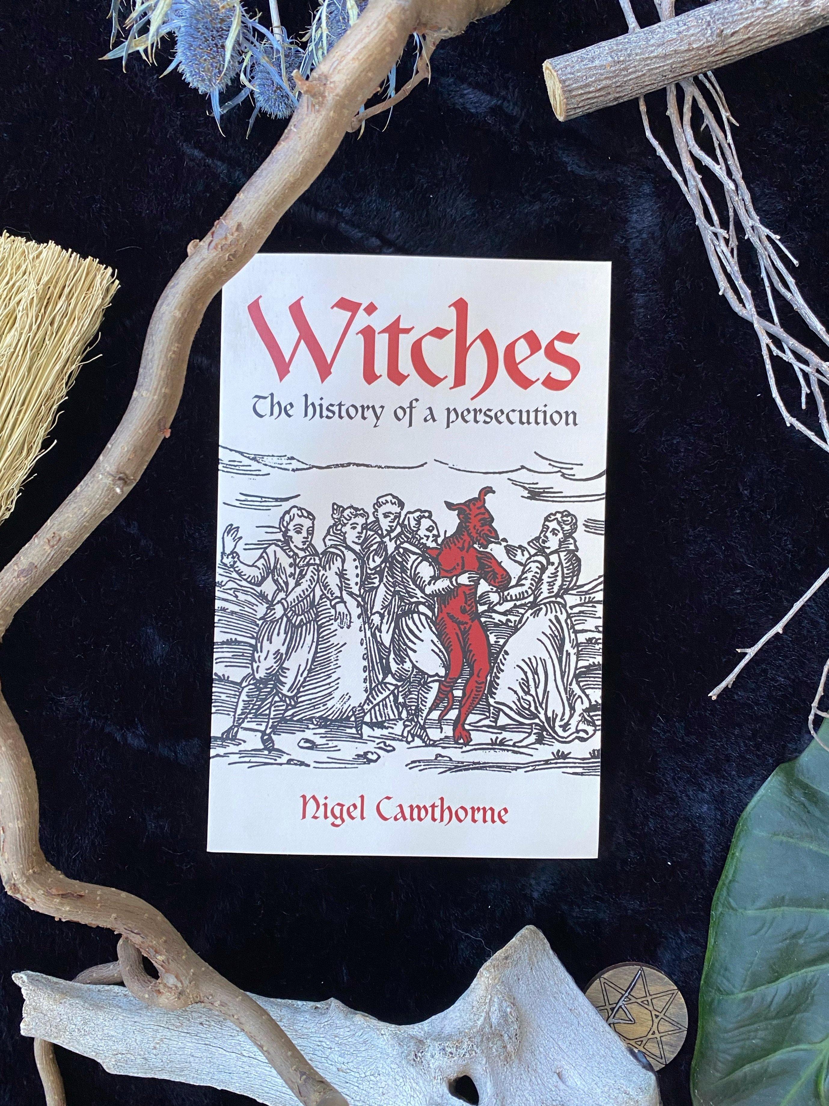 Witches: The History of a Persecution - qmeb