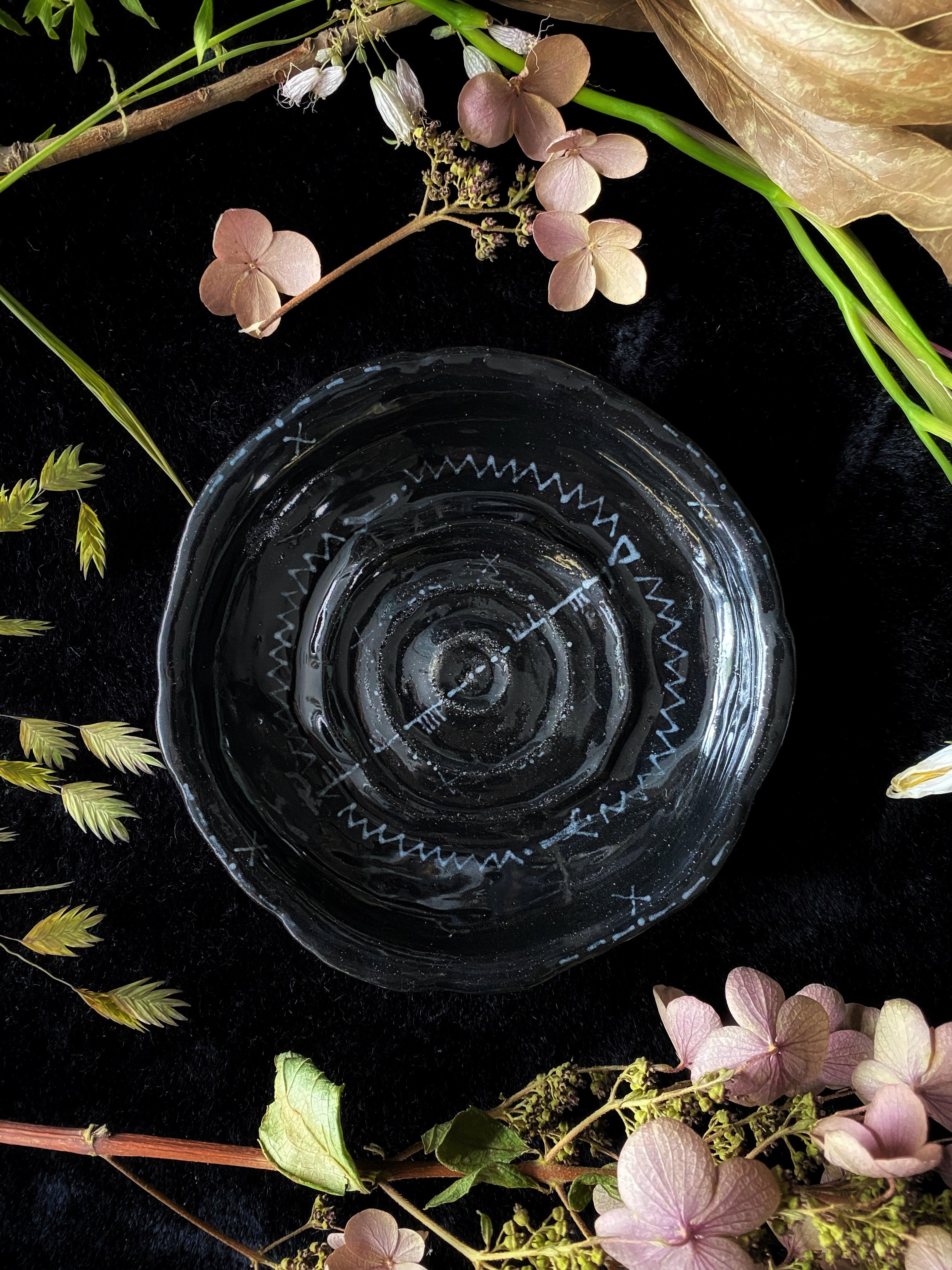 Black Sgraffito Black / White Abstract M-L Bowls & Dishes - Keven Craft Rituals
