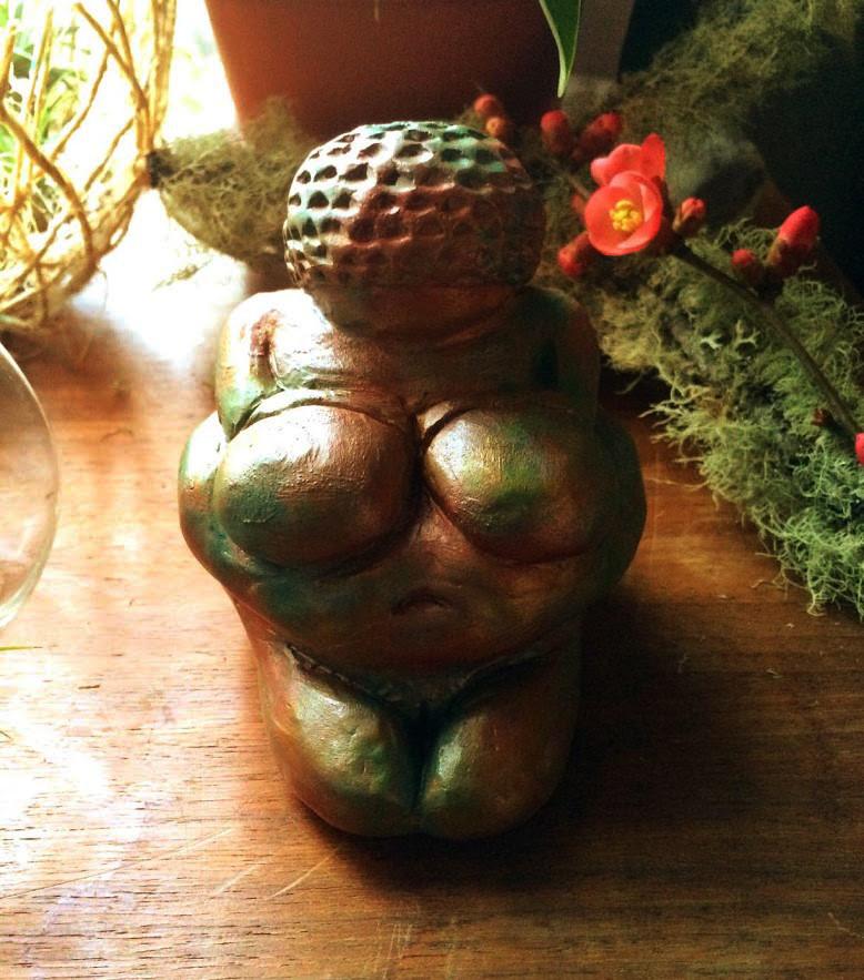Venus of Willendorf - Goddess Figurine - Keven Craft Rituals