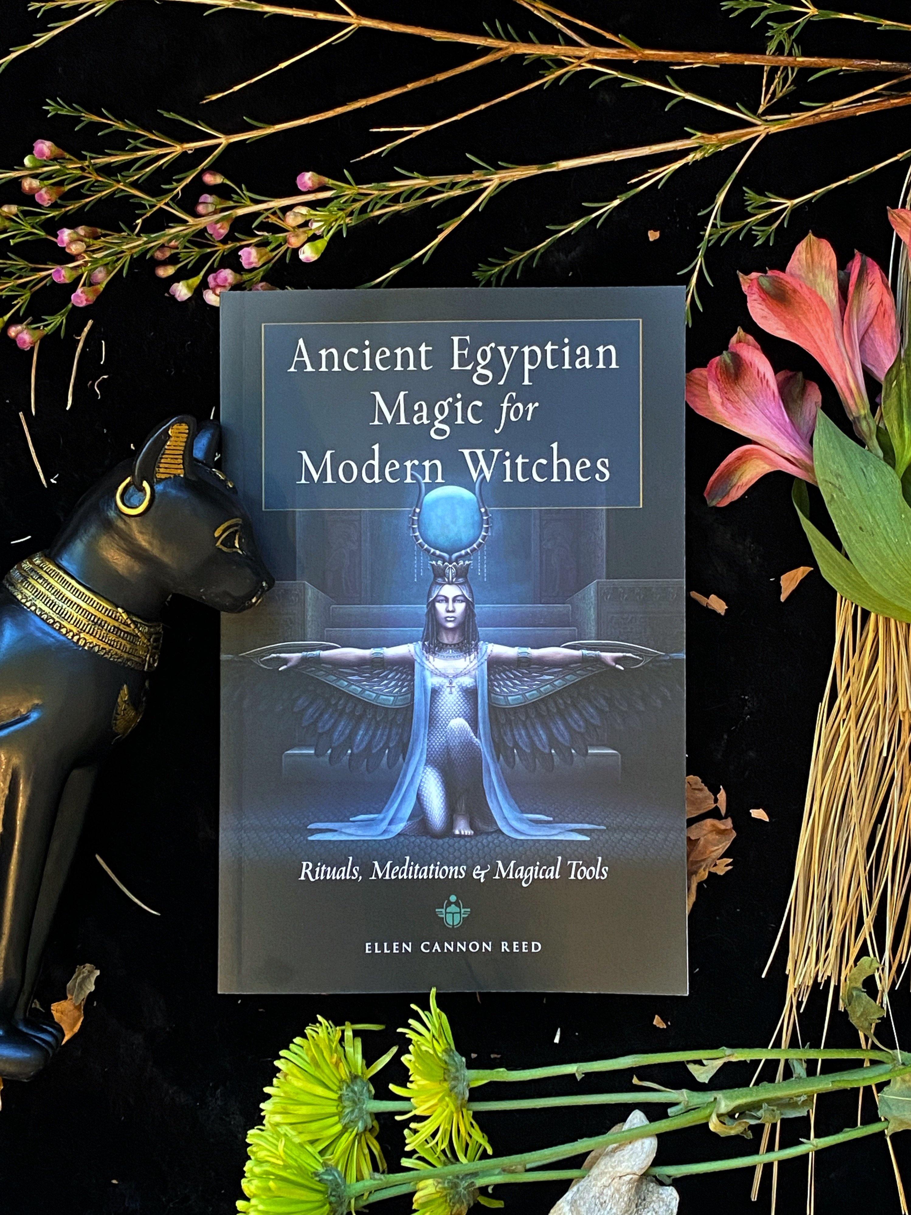 Ancient Egyptian Magic for Modern Witches : Rituals, Meditations, and Magical Tools - qmeb