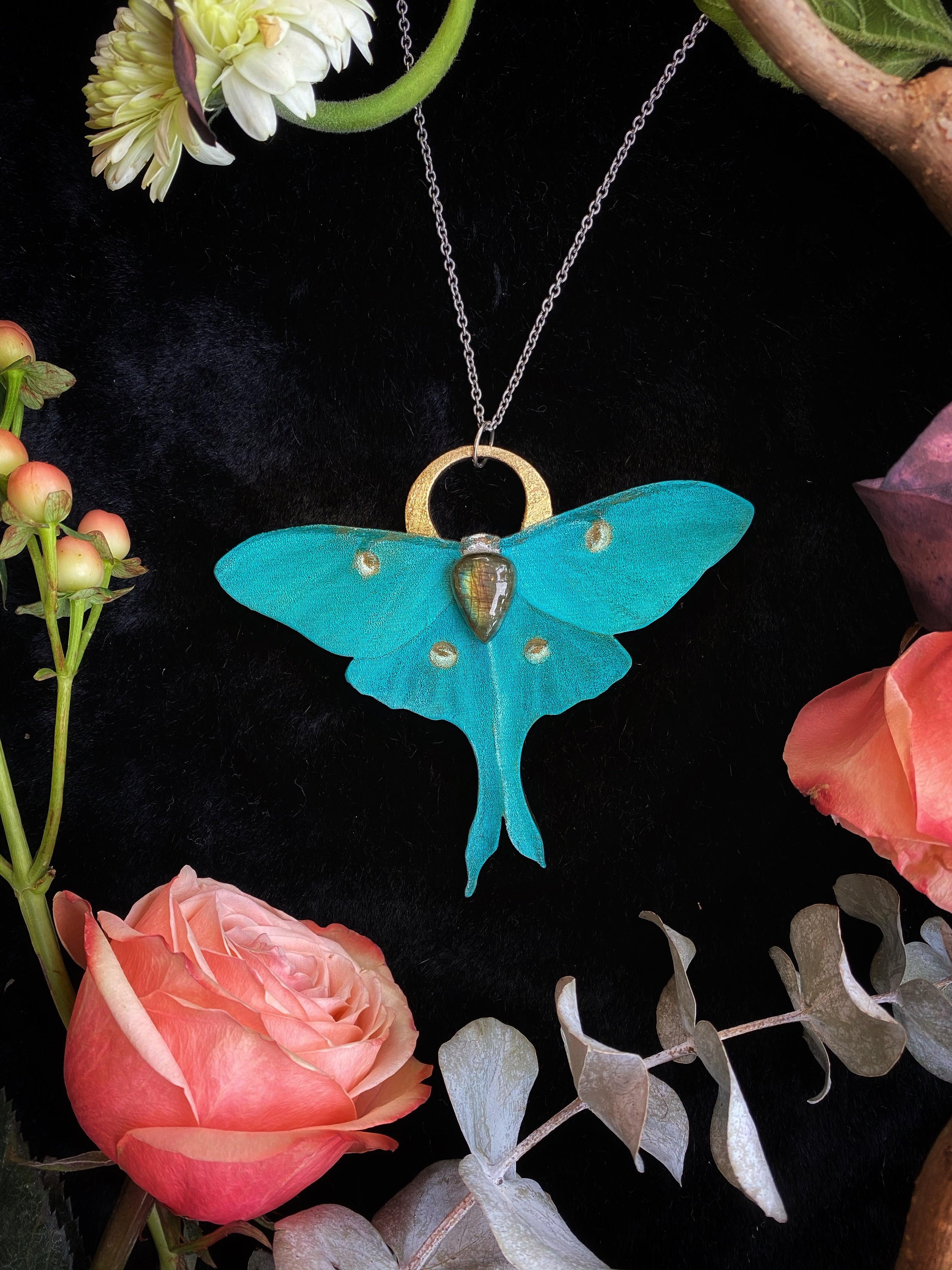 Luna Moth, Chunky, Handmade Wood Necklace - qmeb