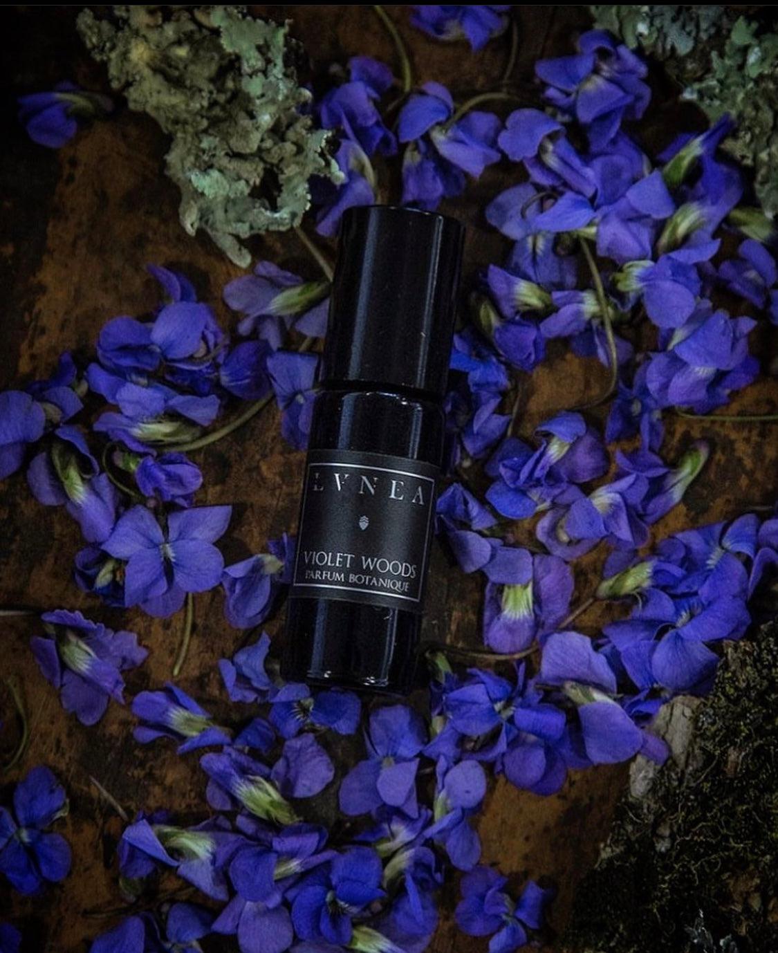 VIOLET WOODS | Parfum Botanique - crushed violet leaves and petals, soft woods