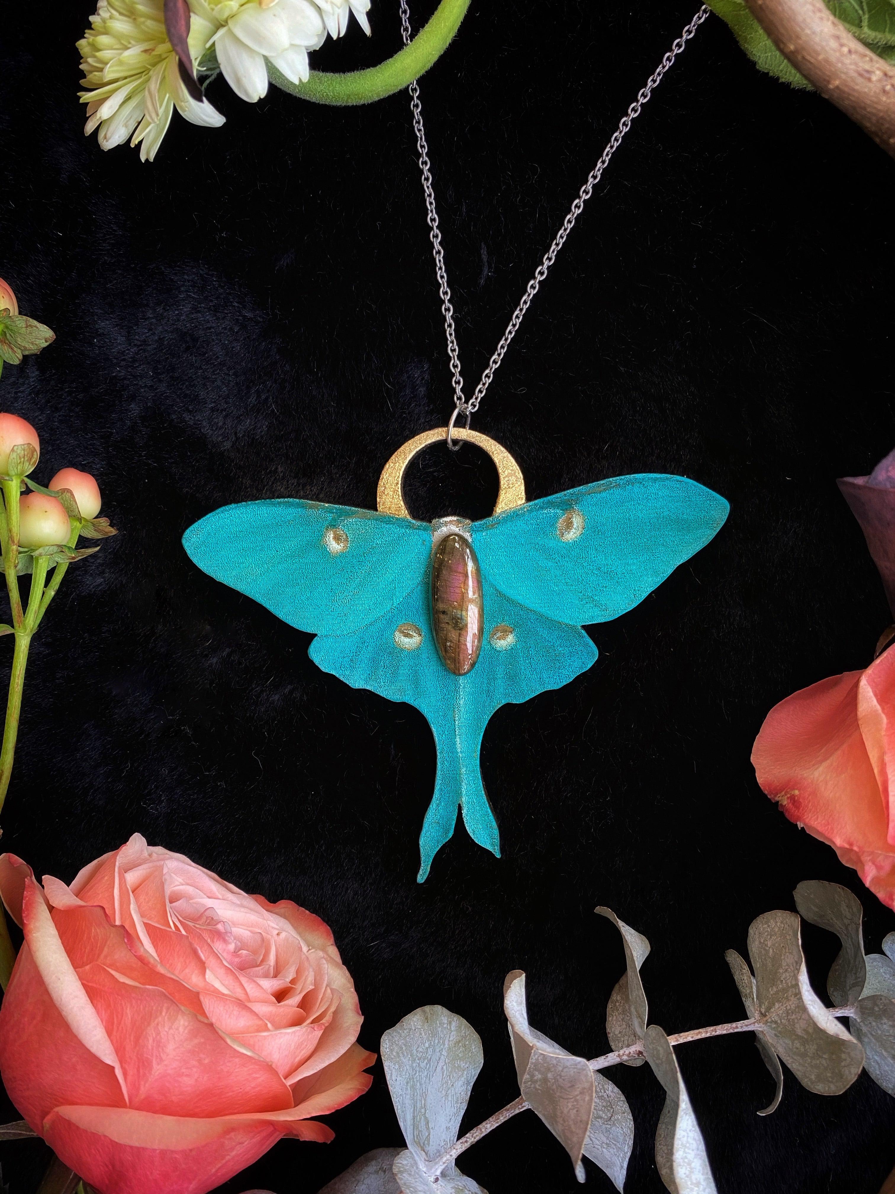 Luna Moth, Chunky, Handmade Wood Necklace - qmeb