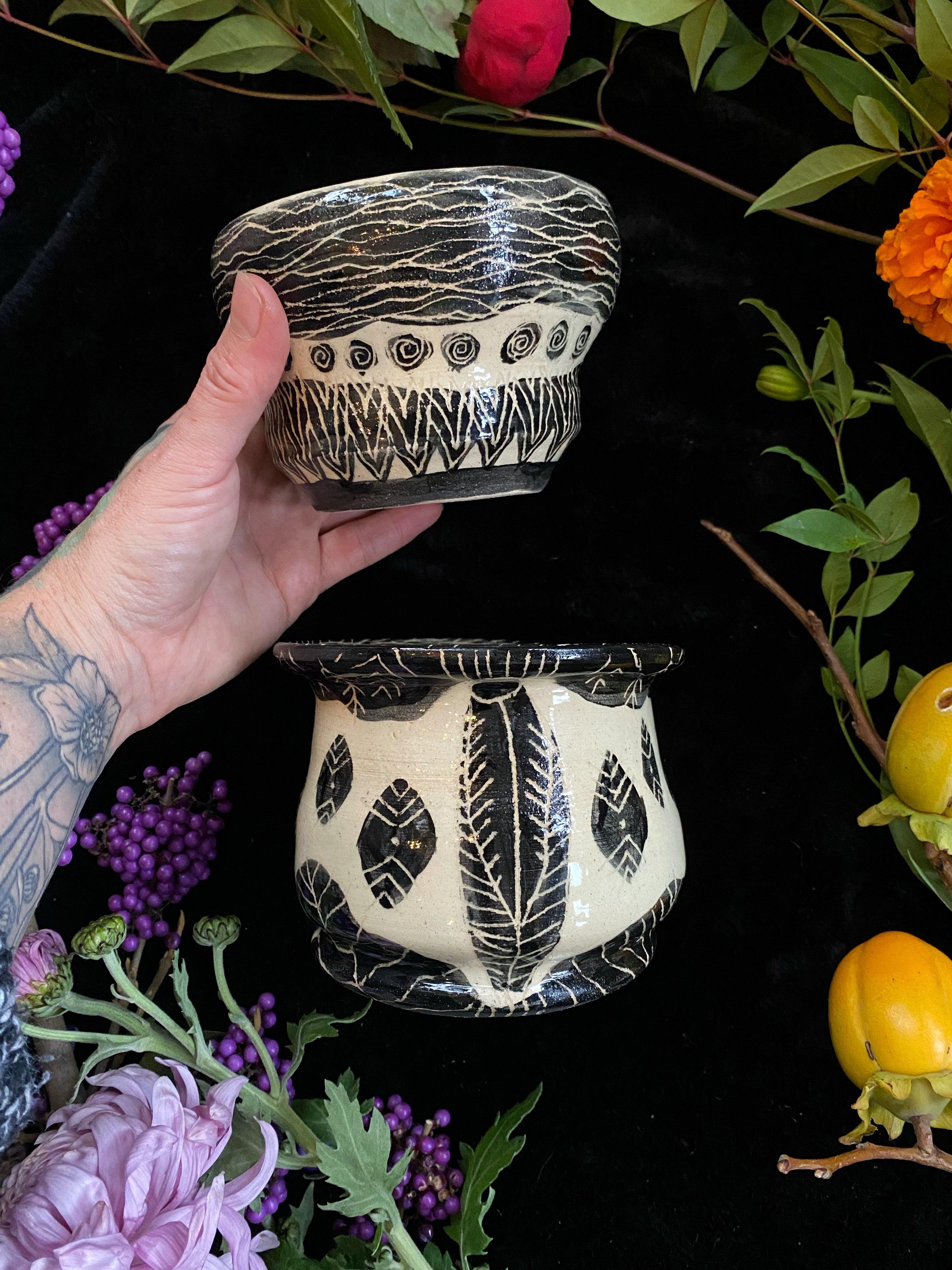 Black / White Sgraffito Stoneware Planters - Keven Craft Rituals