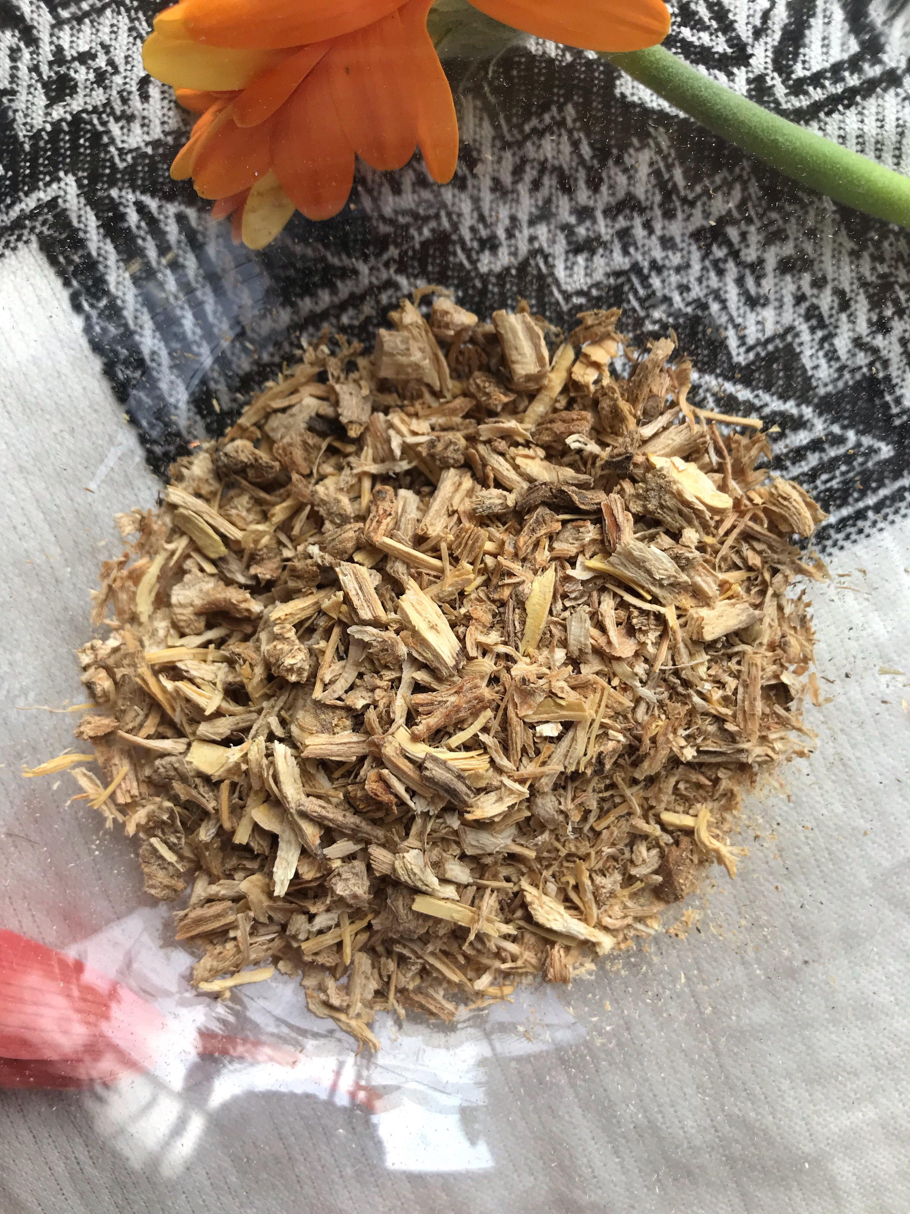 Angelica Root - Dong Quai (Angelica sinensis) - Witching Herbs - Keven Craft Rituals