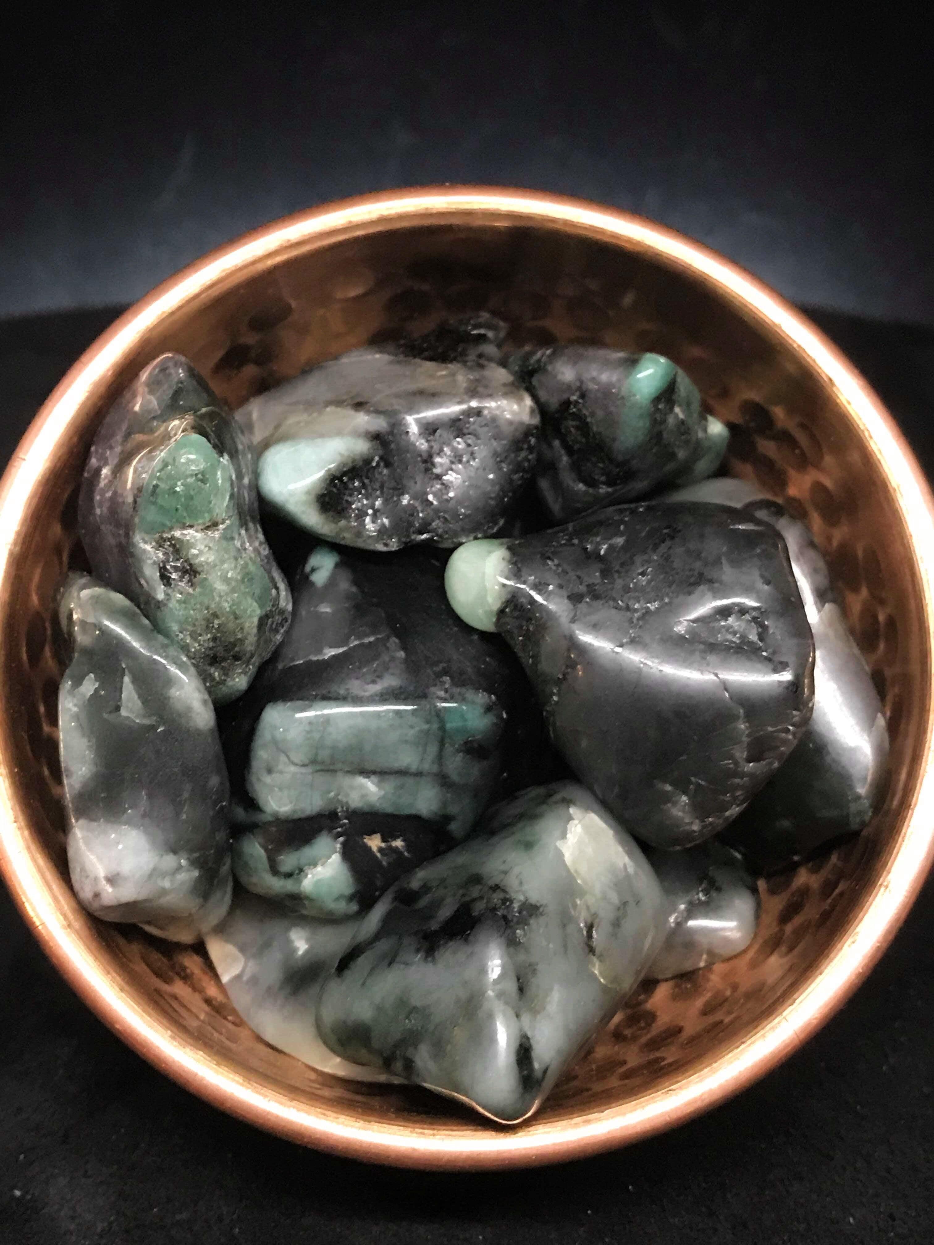 Rough Emerald - Keven Craft Rituals