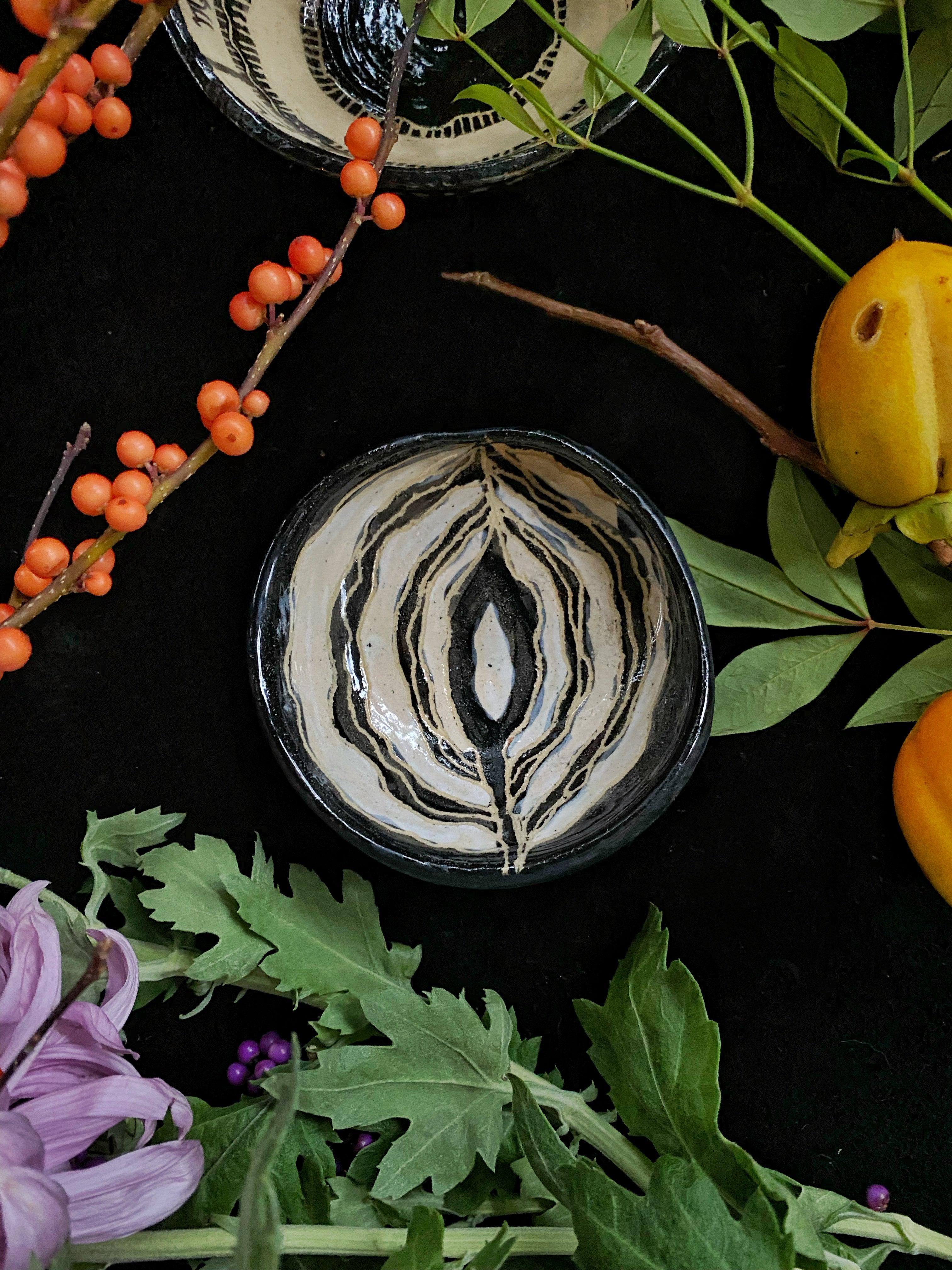 Black Sgraffito Black / White Abstract M-L Bowls & Dishes - Keven Craft Rituals