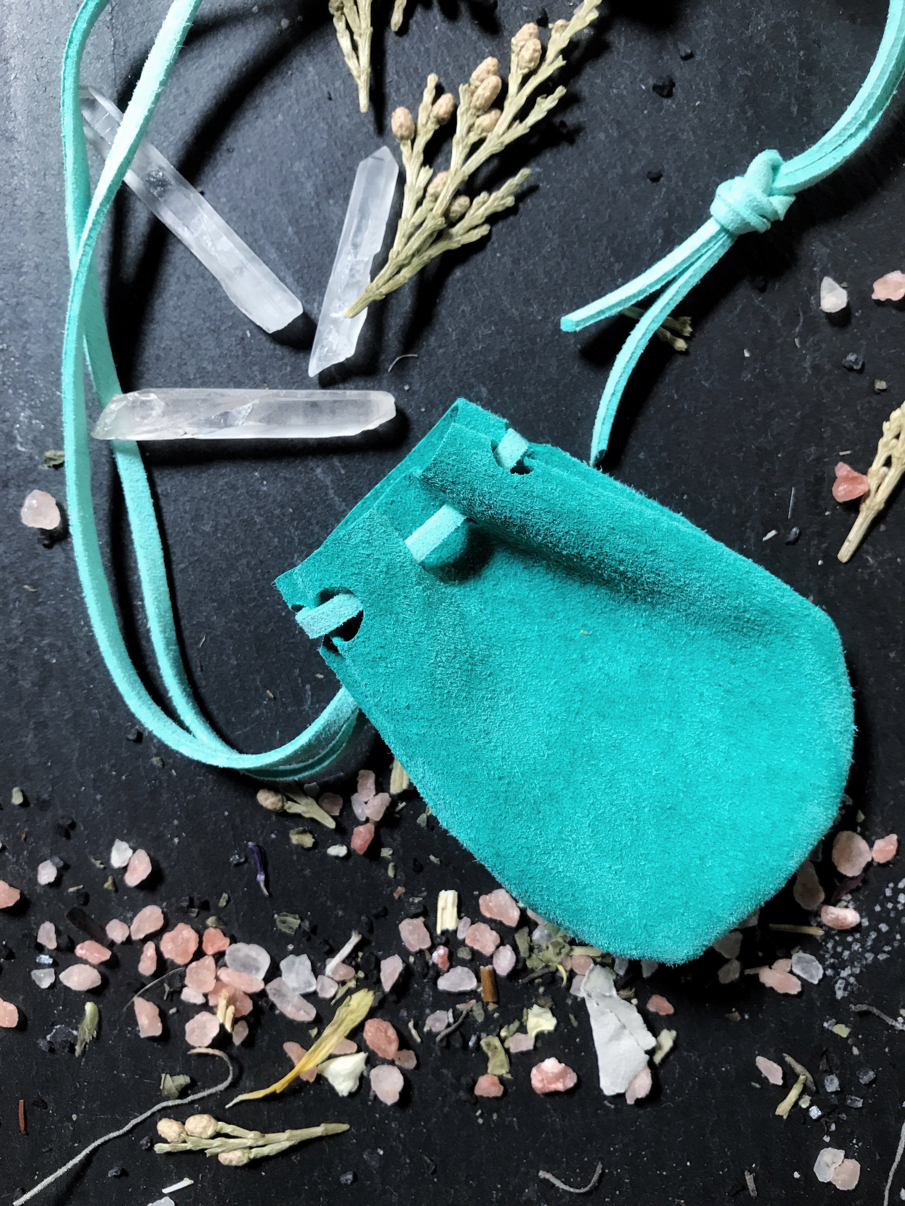 Handmade, Leather Crystal / Medicine Pouches / Gris Gris / Mojo Pouch - Keven Craft Rituals