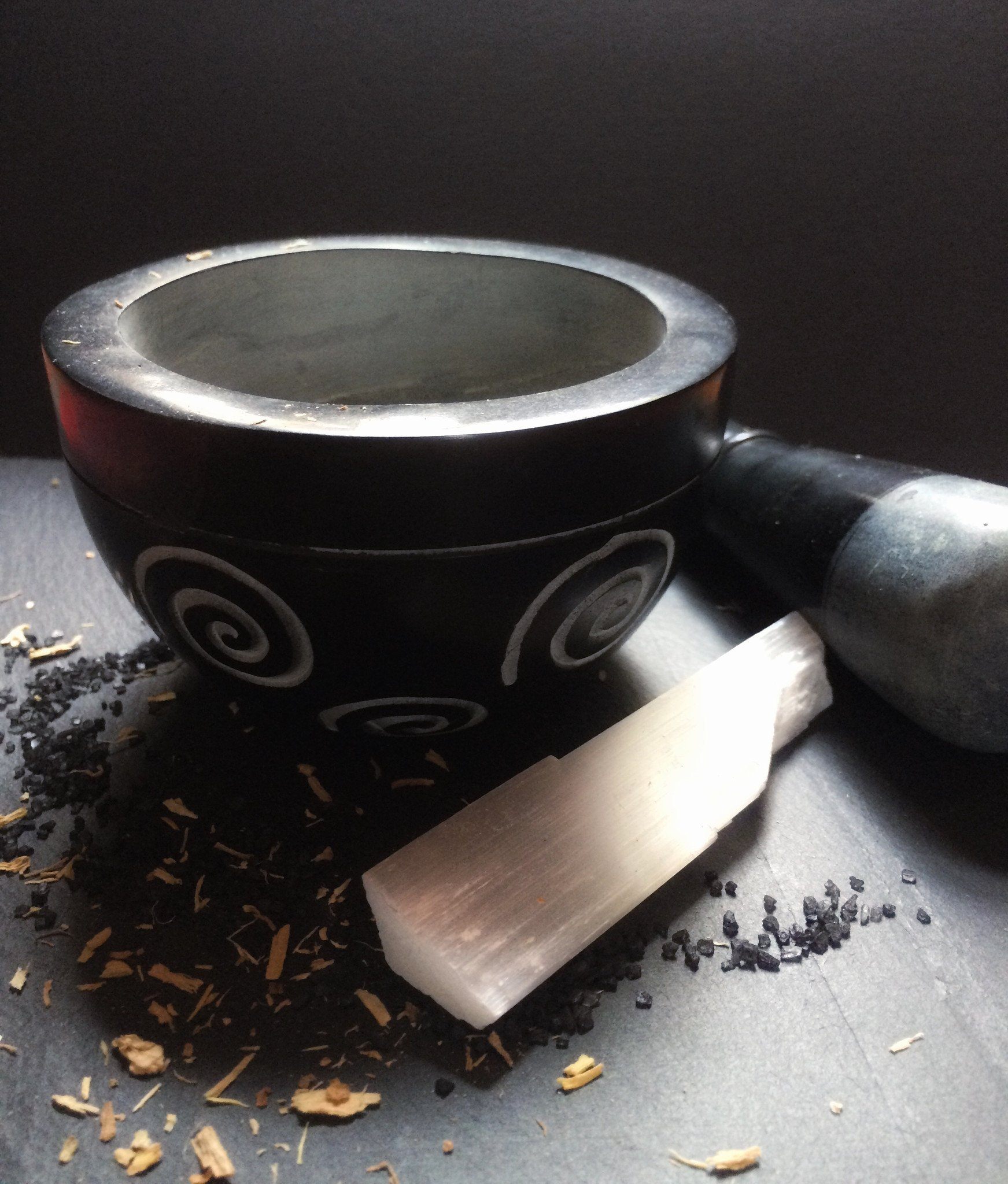 Engraved Stone Mortar & Pestle - Keven Craft Rituals